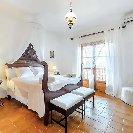Sleeps 6 Air Con Wifi Santa Eulària des Riu