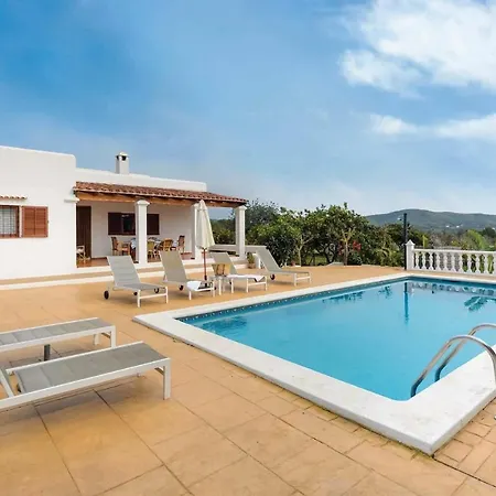 Sleeps 6 Air Con Wifi *