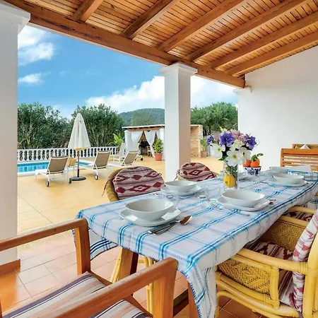 Βίλα Sleeps 6 Air Con Wifi *